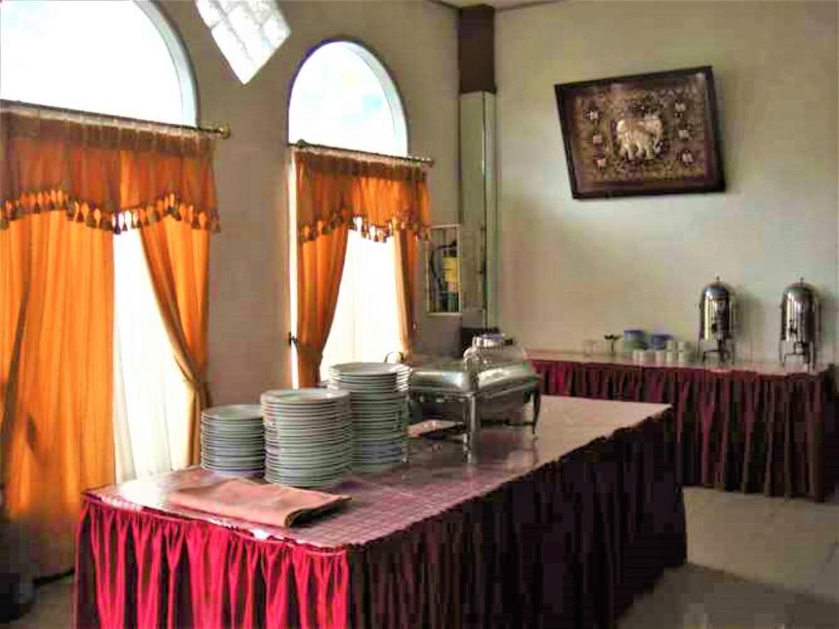 Hotel Asia Bukittinggi Buitenkant foto