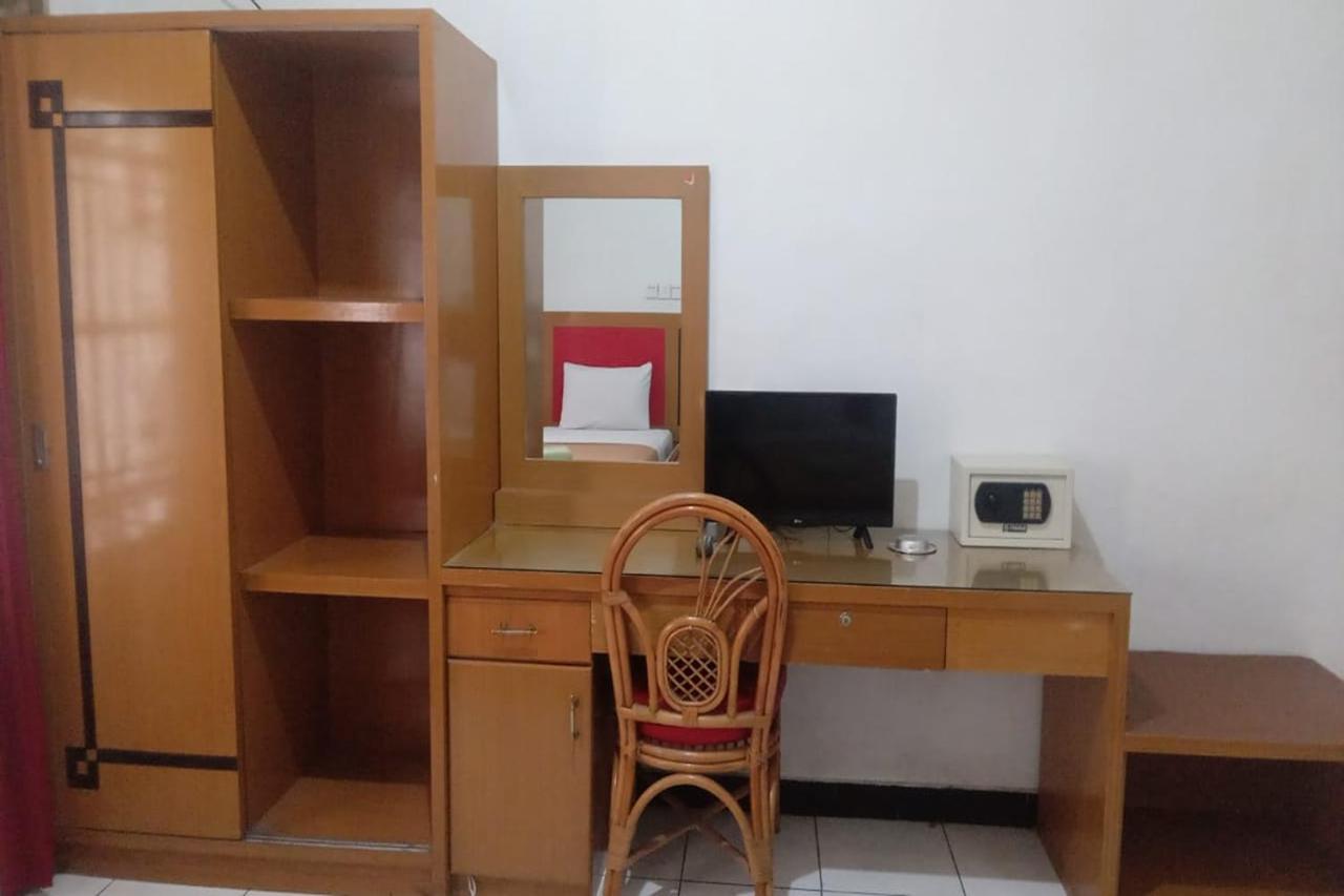 Hotel Asia Bukittinggi Buitenkant foto