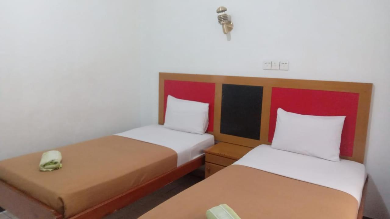 Hotel Asia Bukittinggi Buitenkant foto