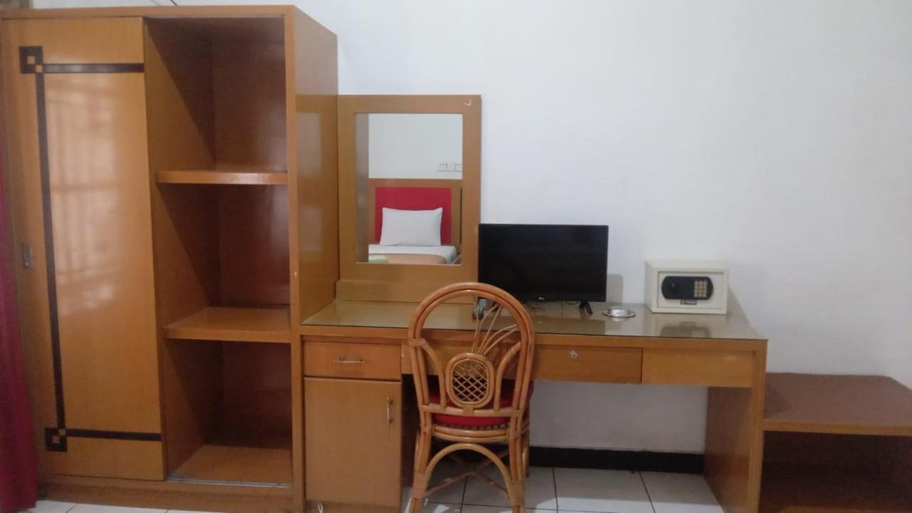 Hotel Asia Bukittinggi Buitenkant foto