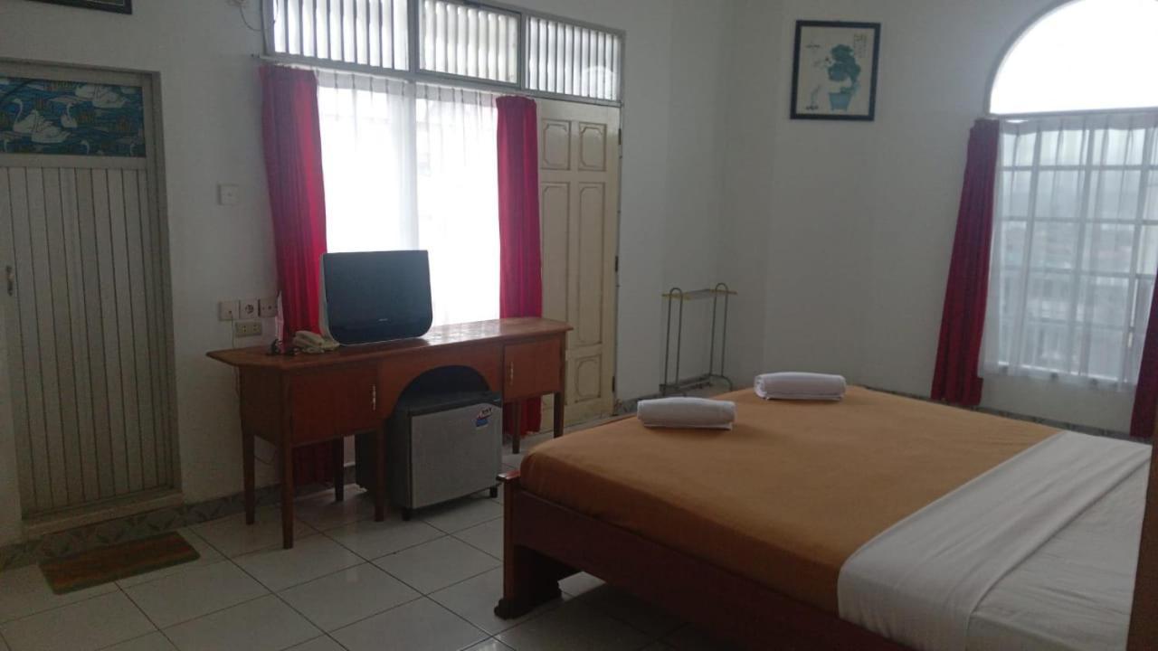 Hotel Asia Bukittinggi Buitenkant foto